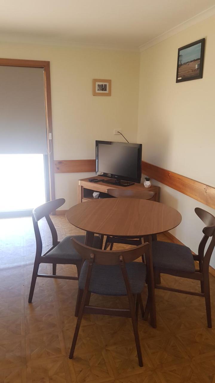 Parndana Hotel Cabins Dış mekan fotoğraf